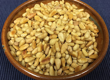 Toasted-Pine-Nuts_360x260