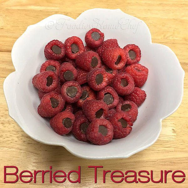 Warning... addictive! Raspberries & dark chocolate are 2 superfoods, so you don't have to feel guilty serving this fun, healthy snack or dessert. It's so easy to make & the kids will love to help. Perfect for Valentine's Day or a romantic date night dessert. --------- #Raspberries #Fruit #FruitRecipes #Dessert #Snacks #SnackRecipes #Chocolate #HealthyRecipes #HealthyDesserts #Valentine'sDay #DateNightDessert #Food #Cooking #Recipes #Recipe #FoodieHomeChef
